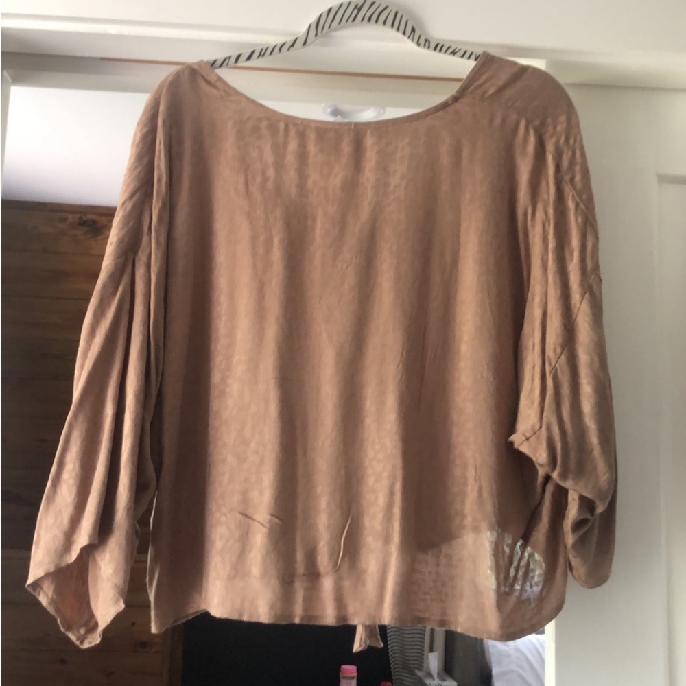 Flowy Leopard Top - Picture 3 of 6